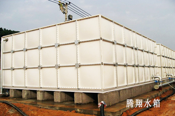 玻璃鋼4.jpg 玻璃鋼4.jpg